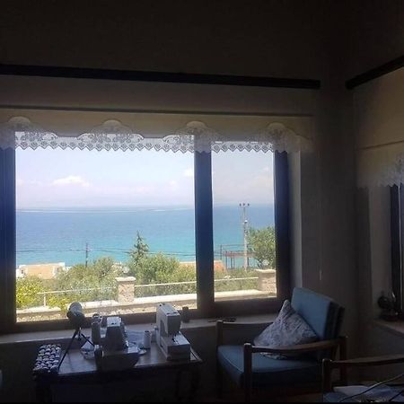 Villa Mordogan Tas Konakta Doga Ve Deniz Tatili à Karaburun  Extérieur photo